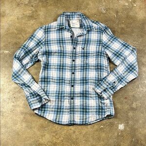 American Eagle Outfitters Blue and White Casual Button Up Shirt
Size: XS